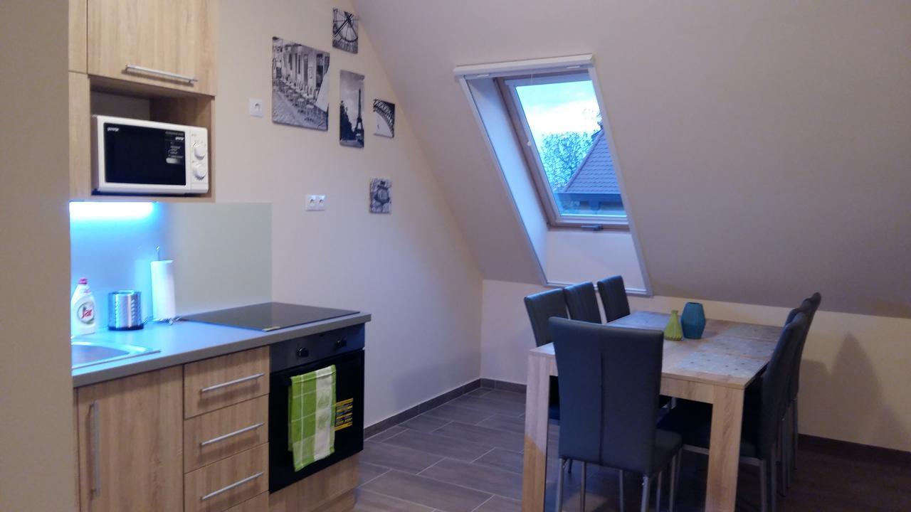 Tahiti Apartman Hajdúszoboszló Dış mekan fotoğraf