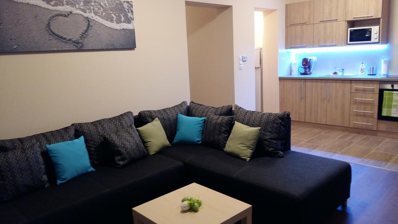 Tahiti Apartman Hajdúszoboszló Dış mekan fotoğraf